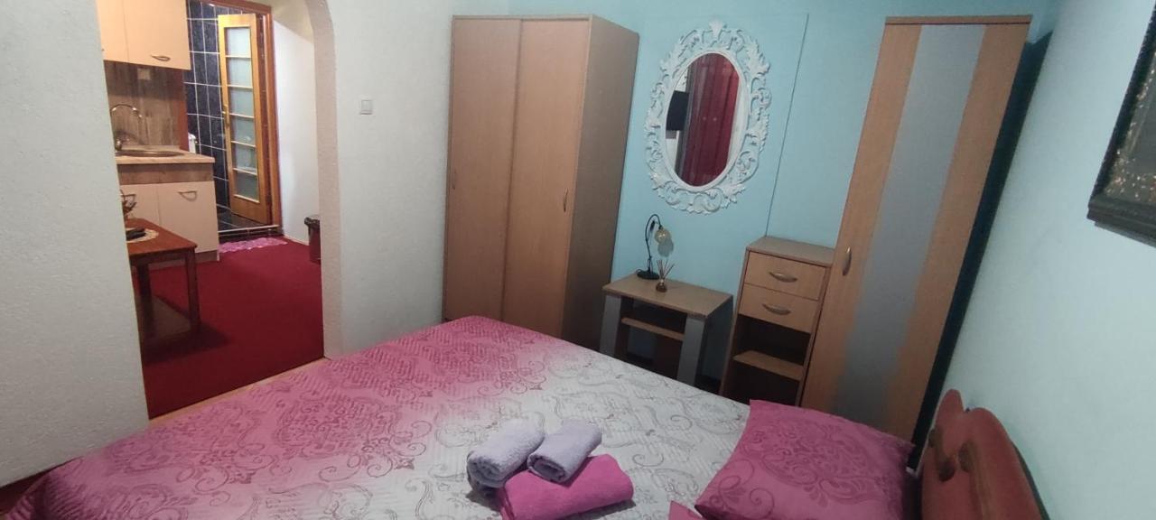 Guesthouse Prenociste Faraon Pljevlja Extérieur photo