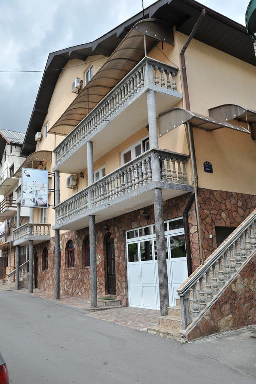 Guesthouse Prenociste Faraon Pljevlja Extérieur photo